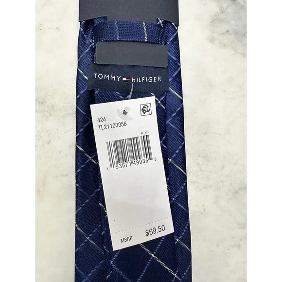 New Tommy Hilfiger Tie Blue Mens Modern Work Church msrp $69 - Picture 3 of 5